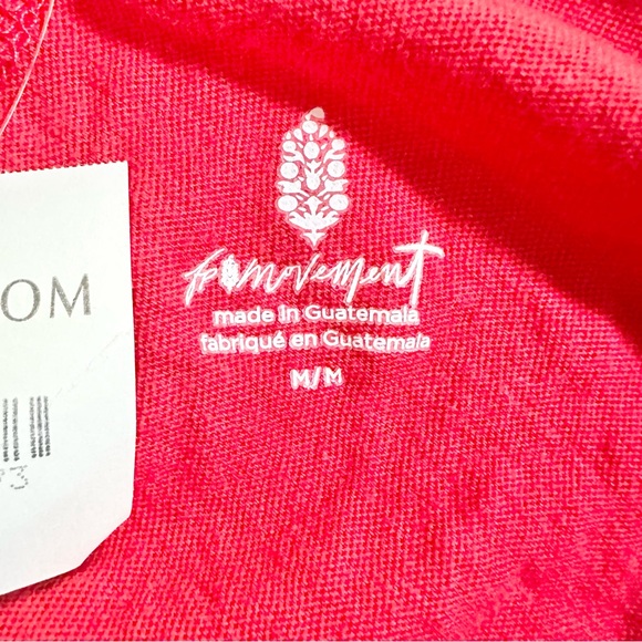 Free People FP Movement Renegade Red Cut Off Sleeveless Crop Tank Top Size M NWT - Picture 8 of 9